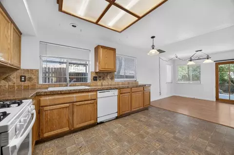 Kitchen - 4038 Diane Dr, Antelope, CA 95843 photo 2 of 2