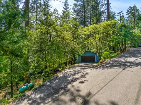Exterior - 1802 Tamarack Dr, Arnold, CA 95223 photo 3 of 15