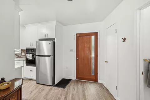 Entry Way - 1802 Tamarack Dr, Arnold, CA 95223 photo 1 of 4