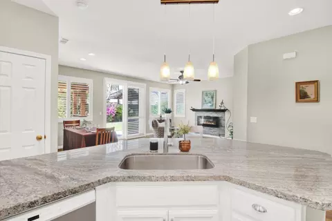 Kitchen - 541 W Boesch Dr, Ripon, CA 95366 photo 4 of 4