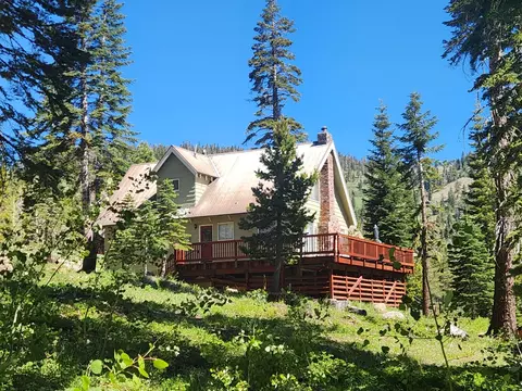 721 Bloods Ridge Rd, Bear Valley, CA 95223