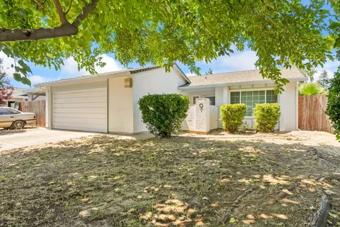 9 Monaghan Cir, Sacramento, CA 95823