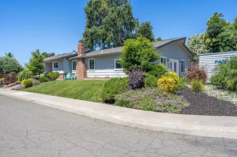 Exterior - 6417 Sandstone St, Carmichael, CA 95608 photo 5 of 14