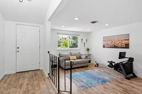Entry Way - 6417 Sandstone St, Carmichael, CA 95608 photo 2 of 3