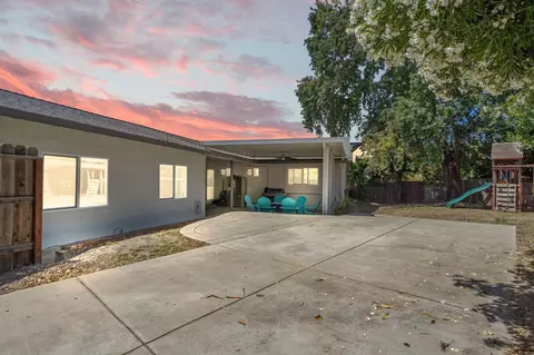 Exterior - 6417 Sandstone St, Carmichael, CA 95608 photo 12 of 14