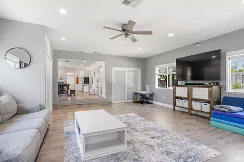 Living - 6417 Sandstone St, Carmichael, CA 95608 photo 2 of 2