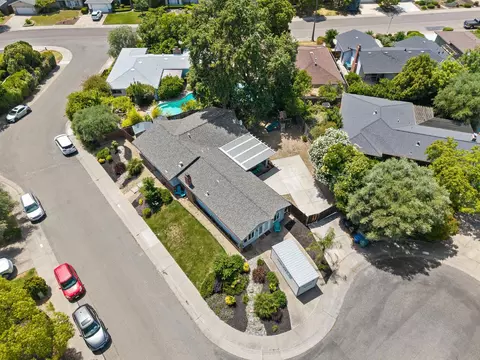 View/Area - 6417 Sandstone St, Carmichael, CA 95608 photo 3 of 8