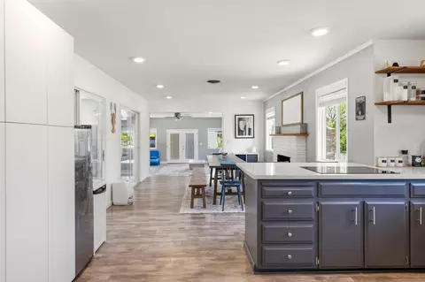 Entry Way - 6417 Sandstone St, Carmichael, CA 95608 photo 3 of 3
