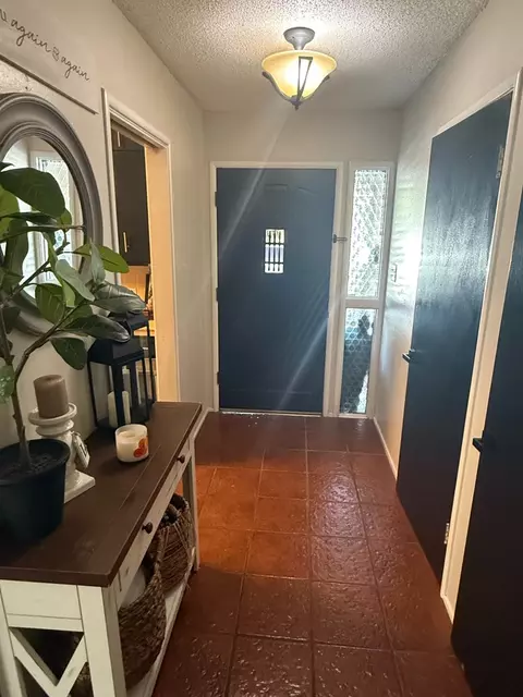 Entry Way - 2875 R St, Merced, CA 95348 photo 1 of 2