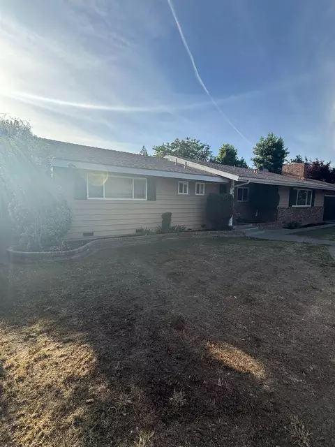 Exterior - 2875 R St, Merced, CA 95348 photo 8 of 10