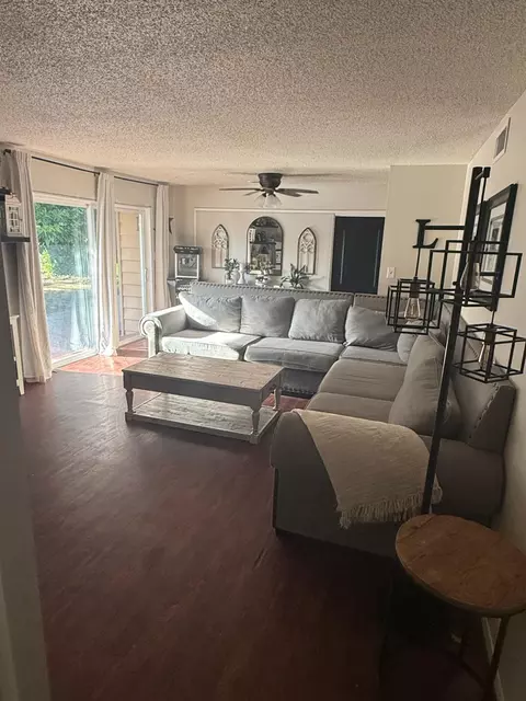 Living - 2875 R St, Merced, CA 95348 photo 3 of 3