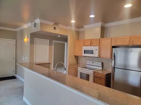 4200 E Commerce Way #1522, Sacramento, CA 95834