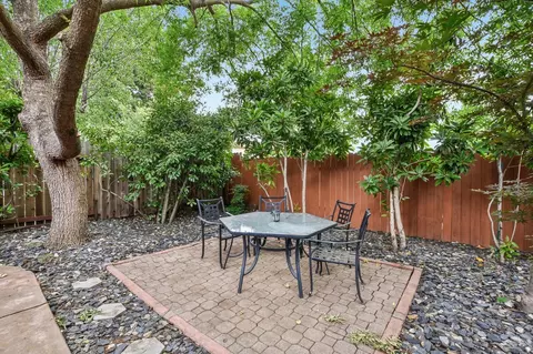 Exterior - 3629 Laurel Grove Ct, Antelope, CA 95843 photo 8 of 9