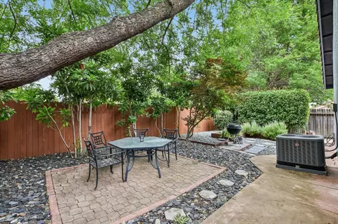 Exterior - 3629 Laurel Grove Ct, Antelope, CA 95843 photo 5 of 9