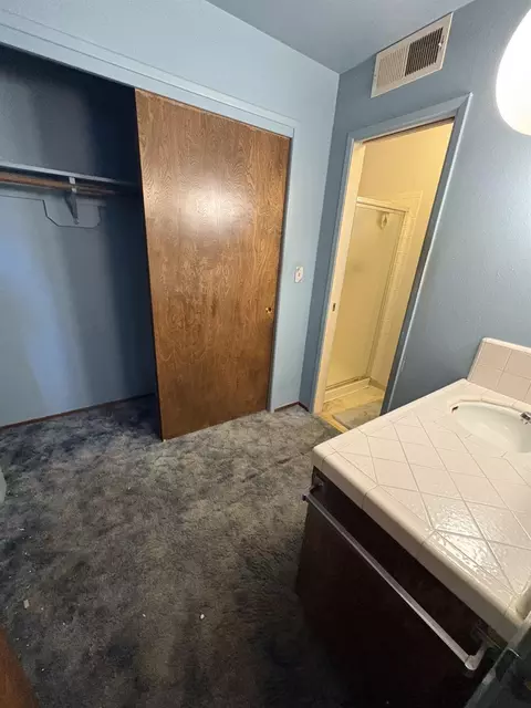 Bath - 1613 E Call Way, Modesto, CA 95355 photo 2 of 2