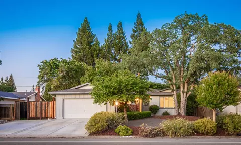 8377 Seeno Ave, Granite Bay, CA 95746