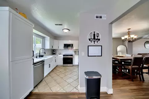 Kitchen - 2165 Jenni Ln, Tracy, CA 95377 photo 1 of 6