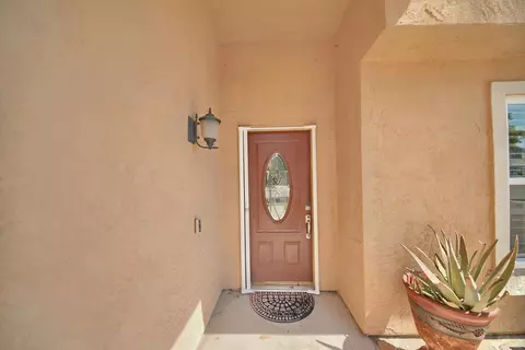 Entry Way - 2165 Jenni Ln, Tracy, CA 95377 photo 17 of 17