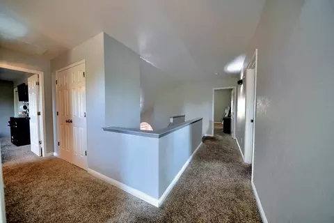 Entry Way - 2165 Jenni Ln, Tracy, CA 95377 photo 12 of 17