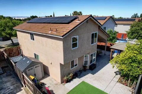 View/Area - 2165 Jenni Ln, Tracy, CA 95377 photo 3 of 4