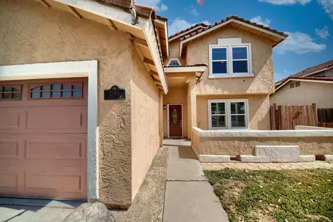 Exterior - 2165 Jenni Ln, Tracy, CA 95377 photo 4 of 16