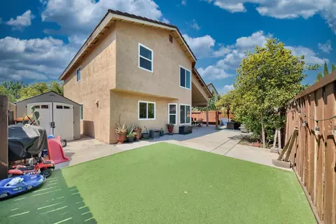 Exterior - 2165 Jenni Ln, Tracy, CA 95377 photo 10 of 16