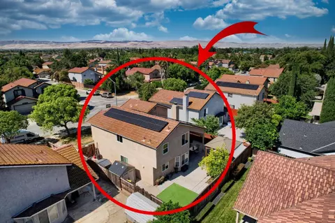 View/Area - 2165 Jenni Ln, Tracy, CA 95377 photo 1 of 4