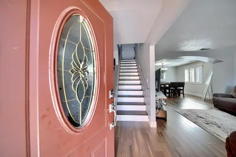 Entry Way - 2165 Jenni Ln, Tracy, CA 95377 photo 1 of 17