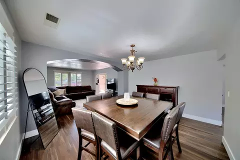 Dining - 2165 Jenni Ln, Tracy, CA 95377 photo 2 of 6