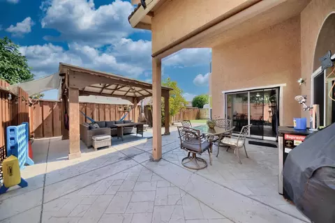 Exterior - 2165 Jenni Ln, Tracy, CA 95377 photo 8 of 16