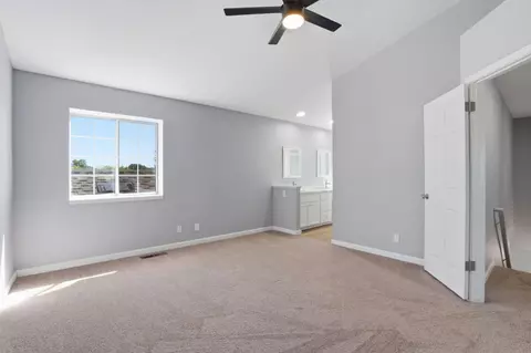 Bedroom - 936 Oakbrooke Ct, Modesto, CA 95351 photo 2 of 6