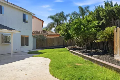 Exterior - 936 Oakbrooke Ct, Modesto, CA 95351 photo 7 of 15