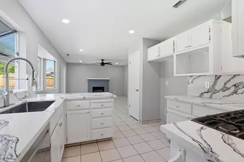 Kitchen - 936 Oakbrooke Ct, Modesto, CA 95351 photo 3 of 3