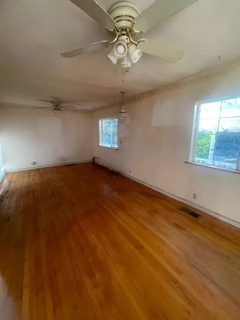 Living - 18910 Bumpy Rd, Grass Valley, CA 95949 photo 6 of 8