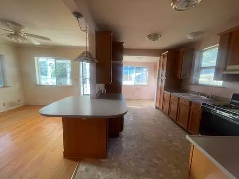 Kitchen - 18910 Bumpy Rd, Grass Valley, CA 95949 photo 2 of 7