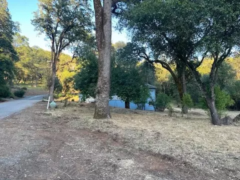 Exterior - 18910 Bumpy Rd, Grass Valley, CA 95949 photo 10 of 15