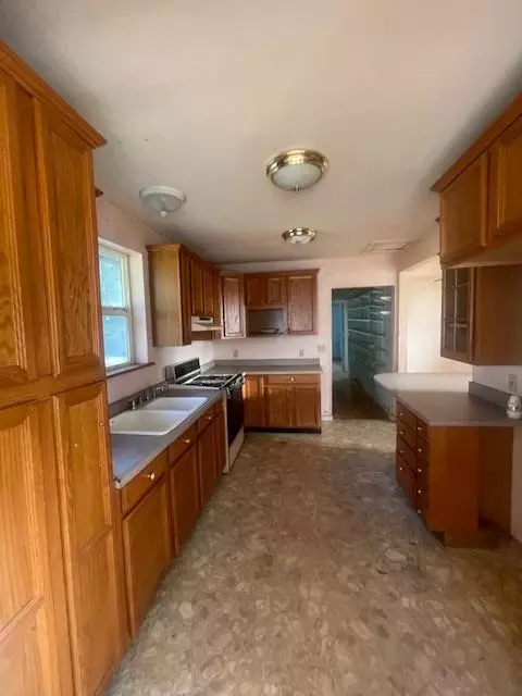 Kitchen - 18910 Bumpy Rd, Grass Valley, CA 95949 photo 5 of 7