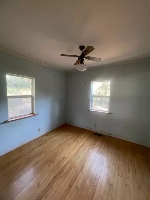Bedroom - 18910 Bumpy Rd, Grass Valley, CA 95949 photo 5 of 7