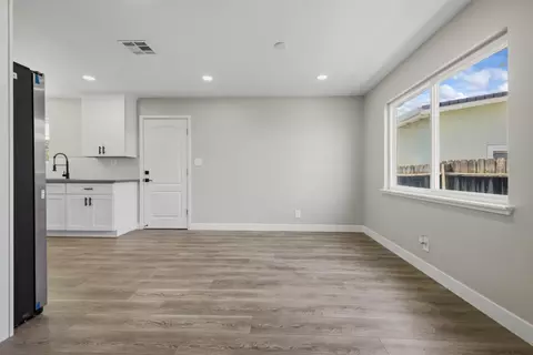 Living - 315 Maple St, Galt, CA 95632 photo 1 of 6