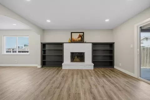 Living - 315 Maple St, Galt, CA 95632 photo 3 of 6