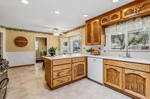 Kitchen - 2100 Mulberry Ln, Placerville, CA 95667 photo 6 of 6