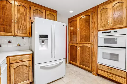 Kitchen - 2100 Mulberry Ln, Placerville, CA 95667 photo 4 of 6