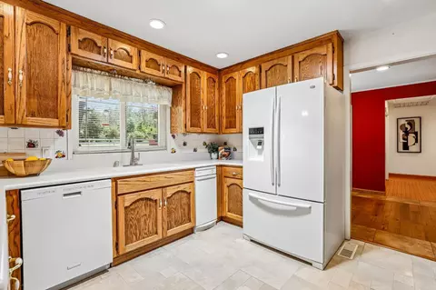 Kitchen - 2100 Mulberry Ln, Placerville, CA 95667 photo 3 of 6