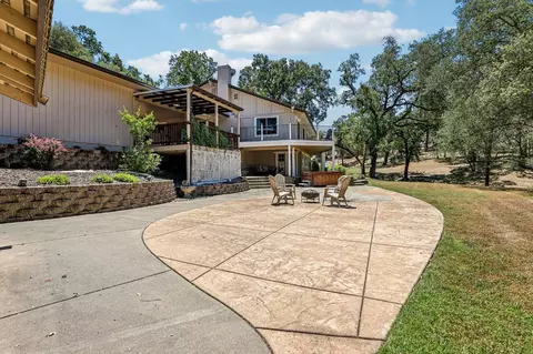Exterior - 2100 Mulberry Ln, Placerville, CA 95667 photo 11 of 14