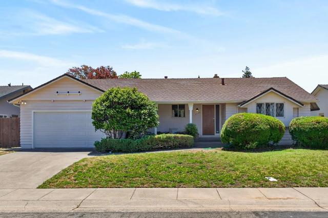 4736 F Pkwy, Sacramento, CA 95823