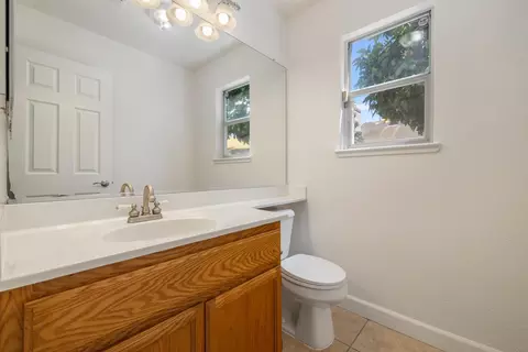 Bath - 4608 Sun Stone Ct, Salida, CA 95368 photo 1 of 3