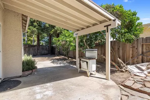 Exterior - 4608 Sun Stone Ct, Salida, CA 95368 photo 5 of 8
