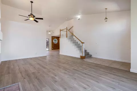 Living - 4608 Sun Stone Ct, Salida, CA 95368 photo 2 of 6
