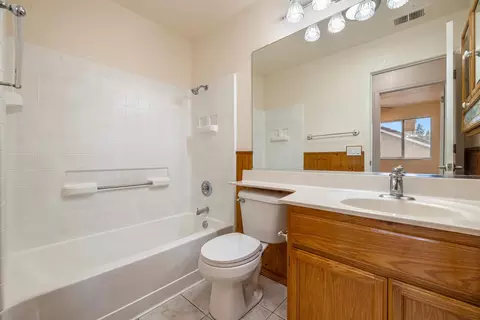 Bath - 4608 Sun Stone Ct, Salida, CA 95368 photo 2 of 3