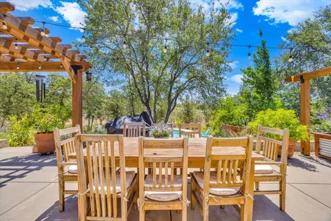 Dining - 119 Hawkridge Ct, Copperopolis, CA 95228 photo 1 of 4